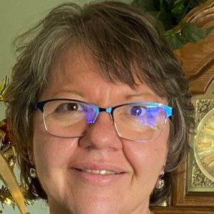 Meet your Posher, Deanna